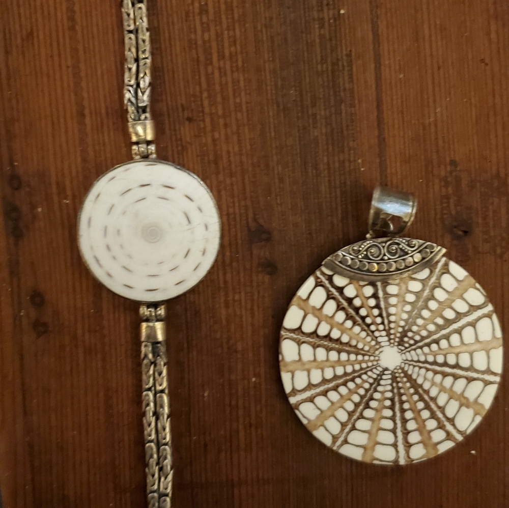 Sterling silver seashell bracelet & pendant
